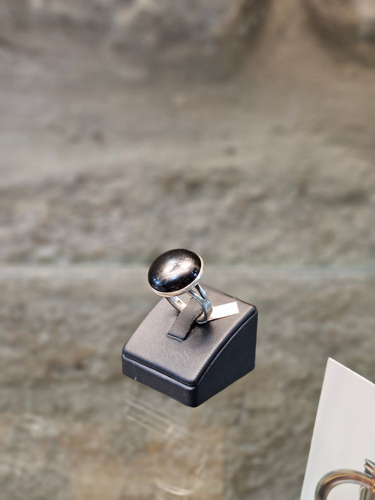 Sterling Silver Ring with Onyx Stone – Handcrafted by Yossi Sagi